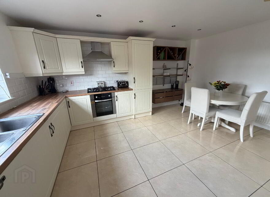 30 Glenview Manor, Strabane, BT82 8FA