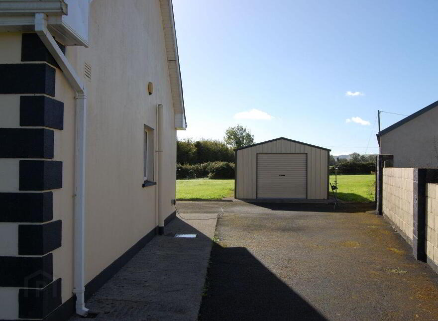 Glendarragh, Newcastle West, V42DC83