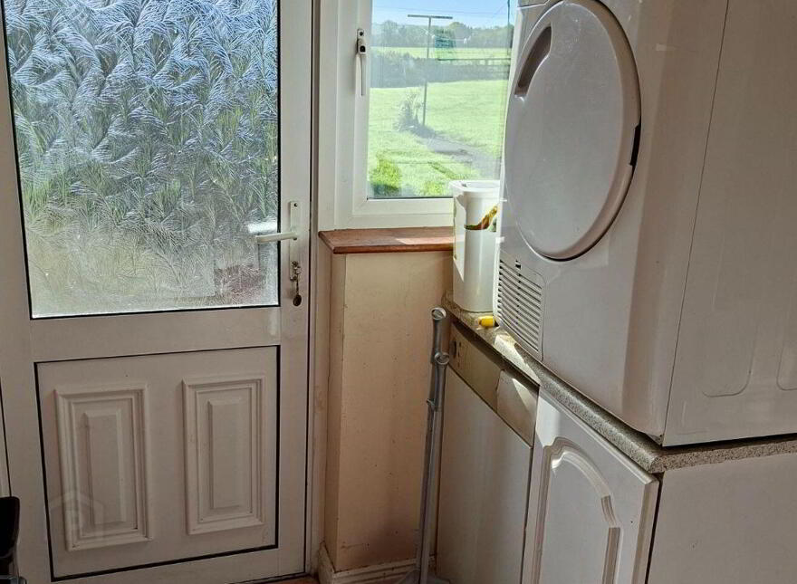 Glendarragh, Newcastle West, V42DC83
