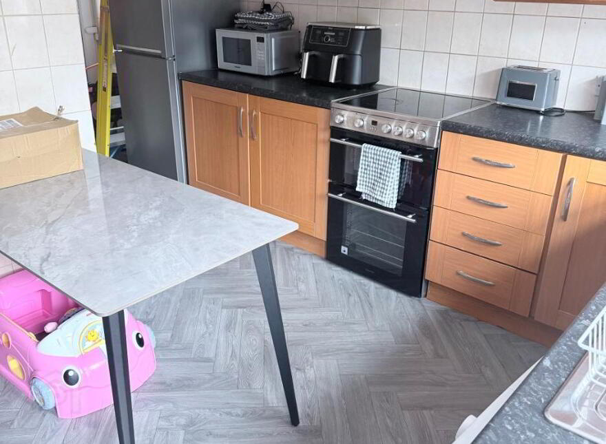 65 Mount Vernon, Belfast, BT15 4BJ