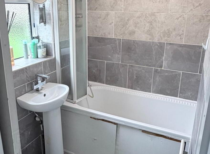 65 Mount Vernon, Belfast, BT15 4BJ