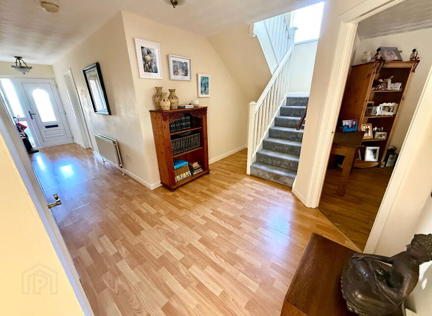 35 Rosslea, Newbuildings, L'Derry, BT47 2AQ