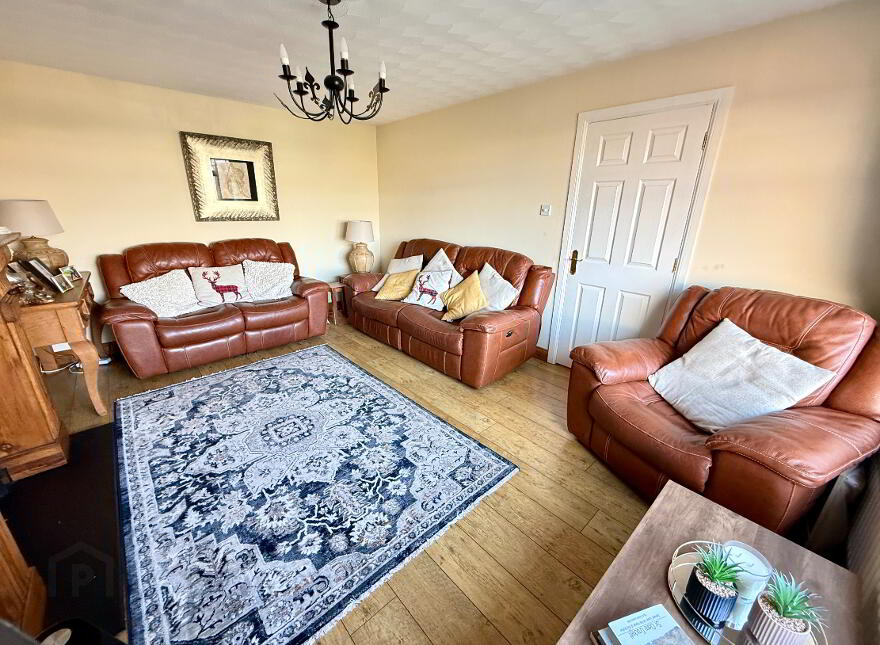 35 Rosslea, Newbuildings, L'Derry, BT47 2AQ