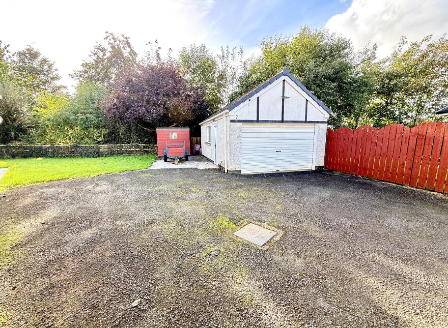 35 Rosslea, Newbuildings, L'Derry, BT47 2AQ