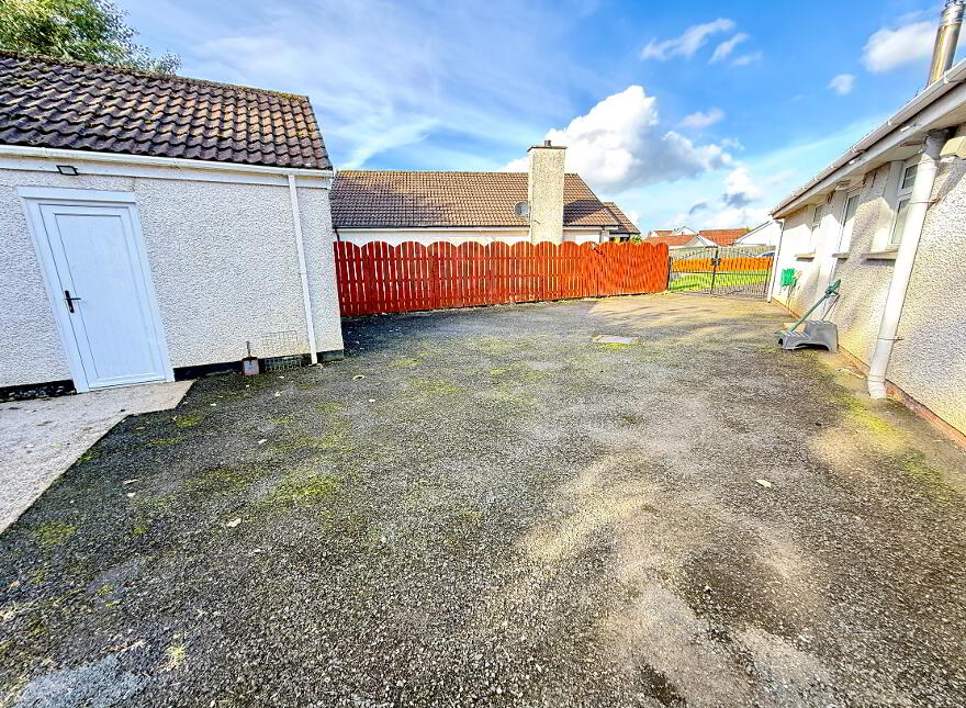 35 Rosslea, Newbuildings, L'Derry, BT47 2AQ