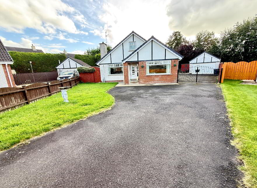 35 Rosslea, Newbuildings, L'Derry, BT47 2AQ