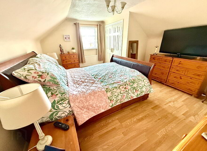 35 Rosslea, Newbuildings, L'Derry, BT47 2AQ