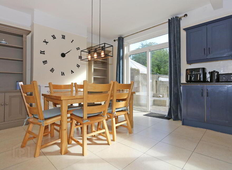 2 Grianvar Terrace, Shelbourne Road, V94YKH9