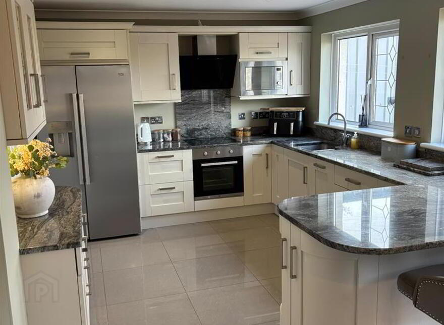 15 Ardfern Close, Downpatrick, BT30 6TY