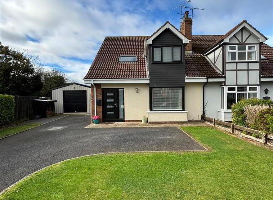 15 Ardfern Close, Downpatrick, BT30 6TY