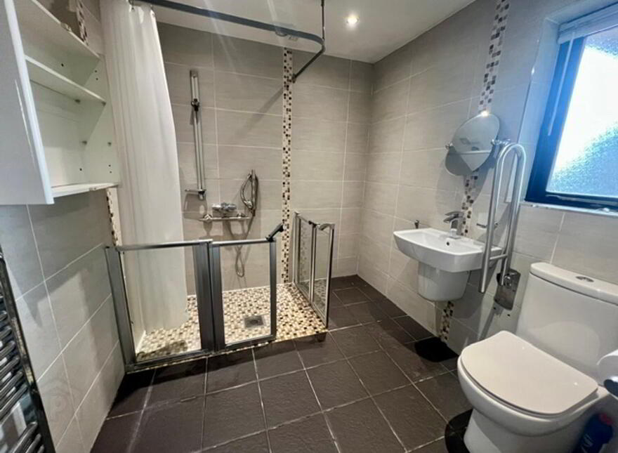 25 Rowley Meadows, Newcastle, BT33 0RW