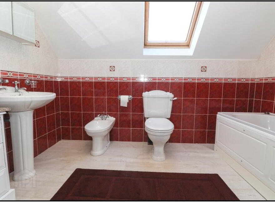 25 Rowley Meadows, Newcastle, BT33 0RW