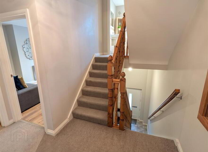 8 Todd's Hill Park, Saintfield, BT24 7FB