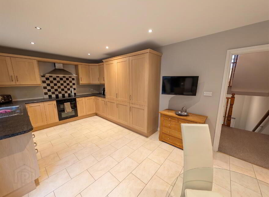 8 Todd's Hill Park, Saintfield, BT24 7FB