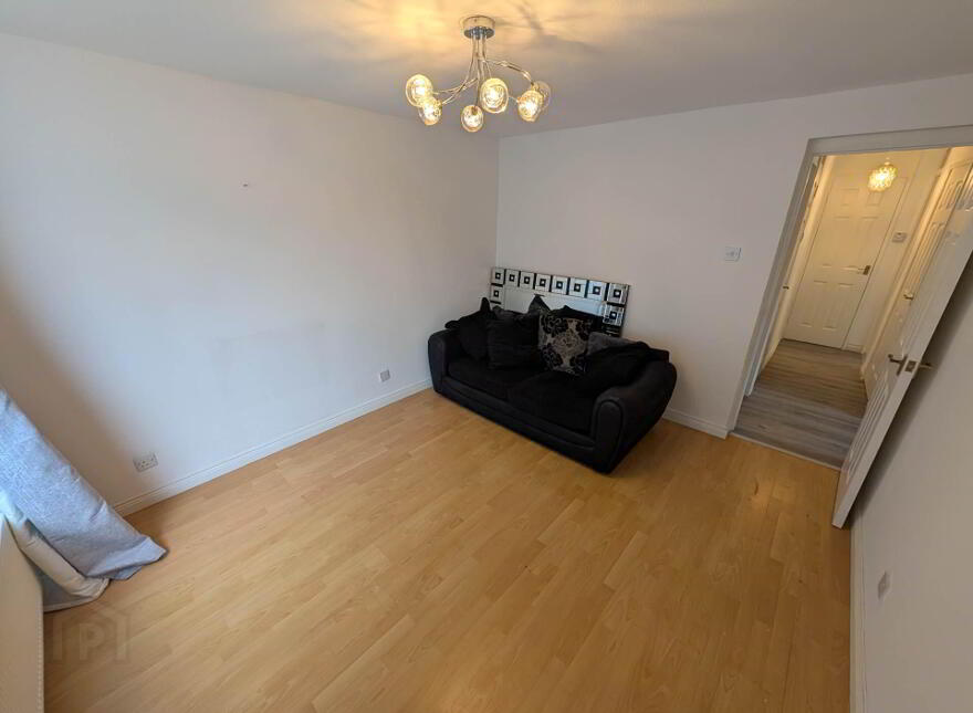 11 Glencolin Close, Glen Road, Belfast, BT11 8PE