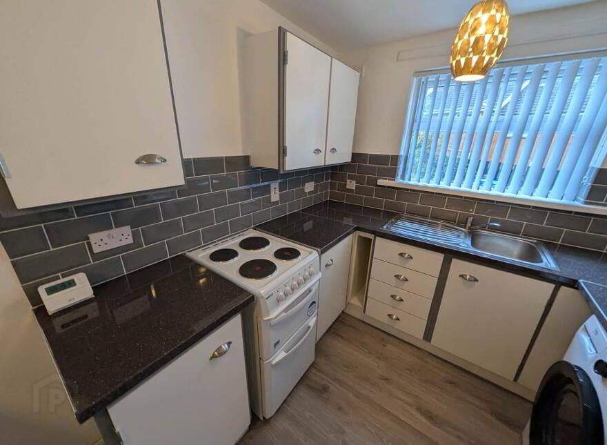 11 Glencolin Close, Glen Road, Belfast, BT11 8PE
