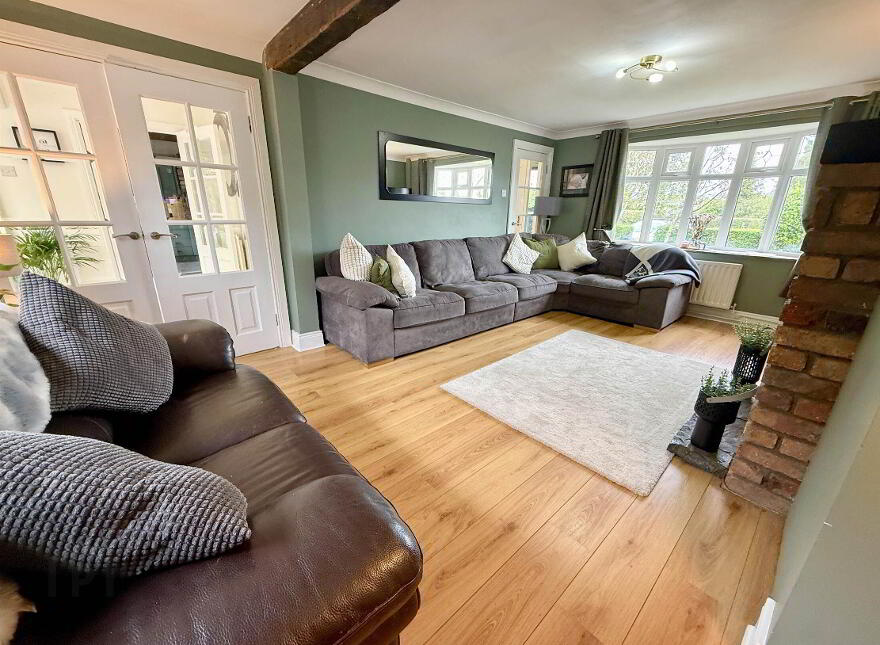 80 Ryan Park, Castlereagh, Belfast, BT5 7TY