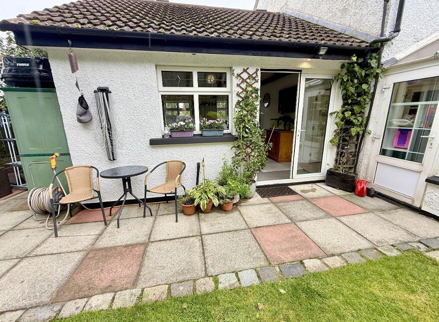 80 Ryan Park, Castlereagh, Belfast, BT5 7TY