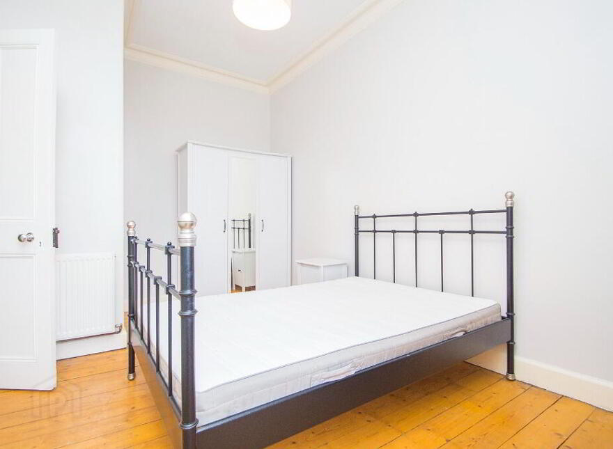 17/14 Rossie Place, Edinburgh, EH7 5SD