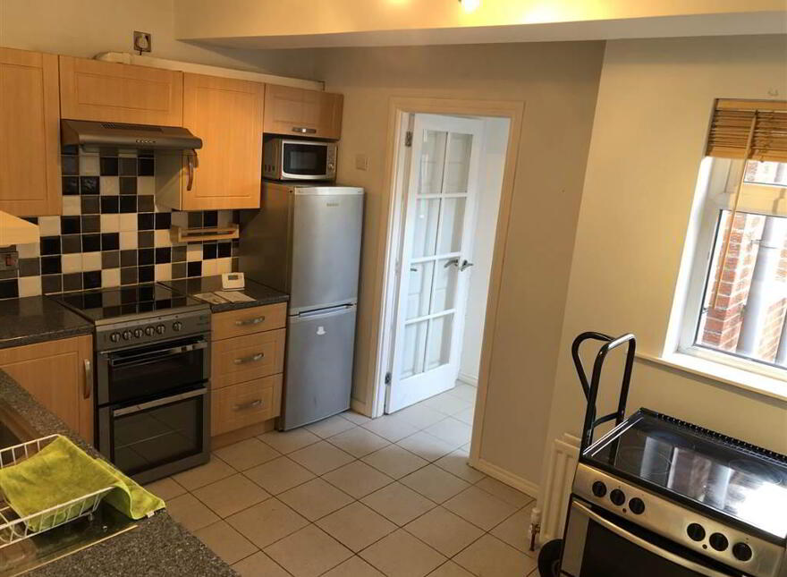 63 Clovelly Street, Belfast, BT12 7EZ