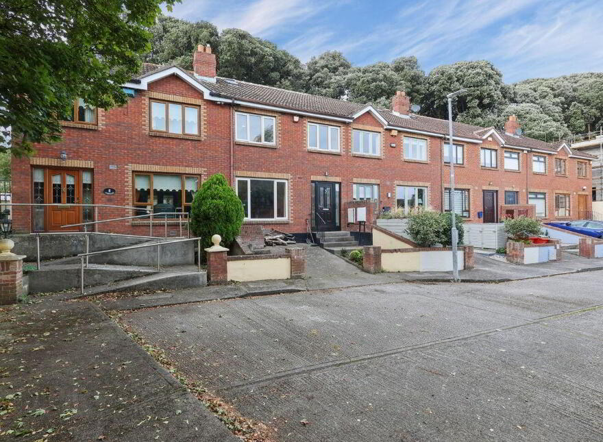10 The Oaks, Clontarf Road, Dublin 3, D03H336