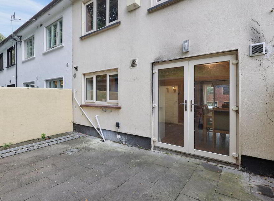 10 The Oaks, Clontarf Road, Dublin 3, D03H336