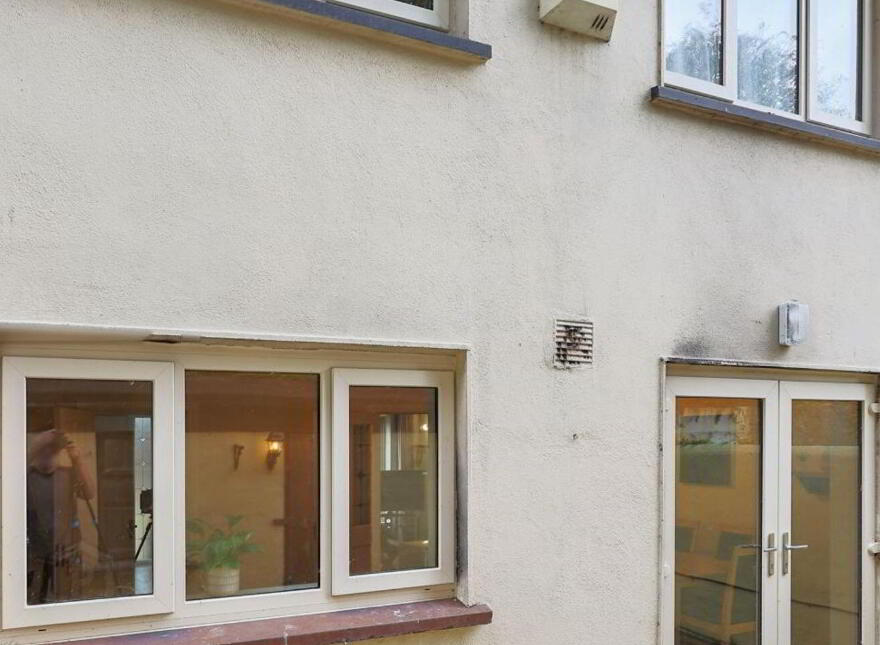 10 The Oaks, Clontarf Road, Dublin 3, D03H336