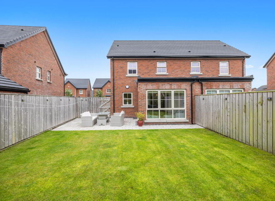 30 Helens Wood Lane, Bangor, BT19 1GE
