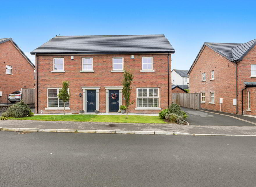 30 Helens Wood Lane, Bangor, BT19 1GE
