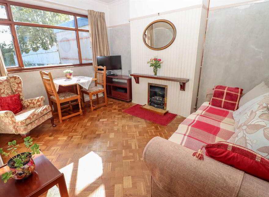 135 Cumberland Road, Dundonald, Belfast, BT16 2BB