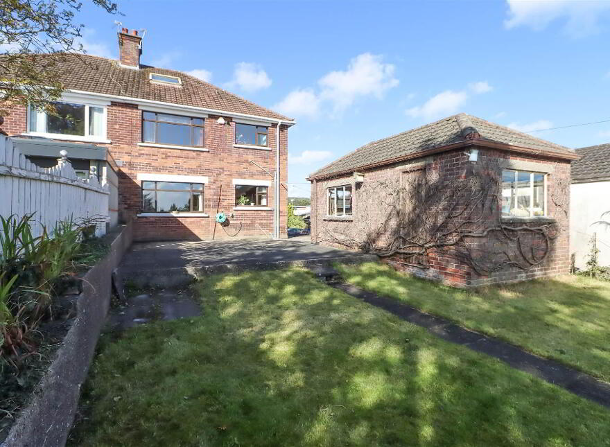 135 Cumberland Road, Dundonald, Belfast, BT16 2BB