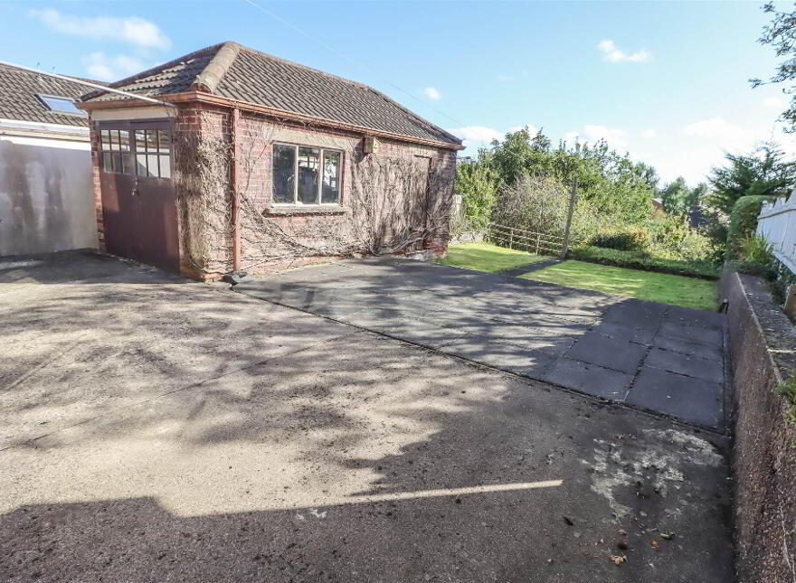 135 Cumberland Road, Dundonald, Belfast, BT16 2BB