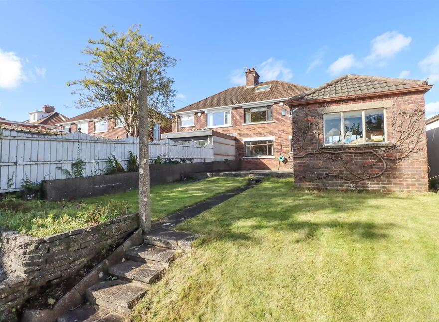 135 Cumberland Road, Dundonald, Belfast, BT16 2BB