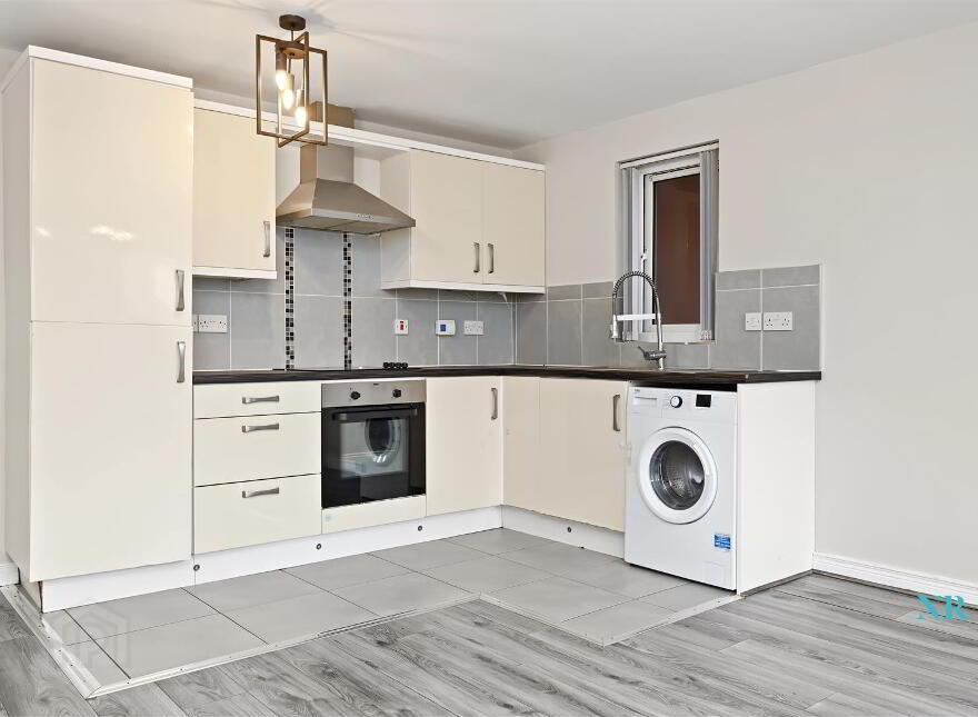 Apt 23, 3 West Circular Close, Belfast, BT13 3WQ