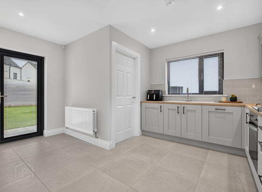 49 Oakwood View, Antrim, BT41 2FY
