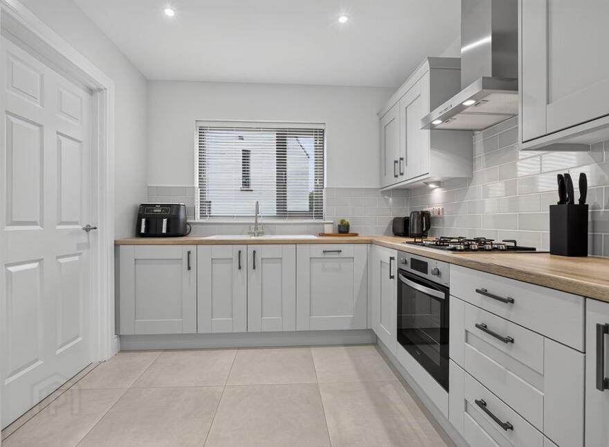 49 Oakwood View, Antrim, BT41 2FY