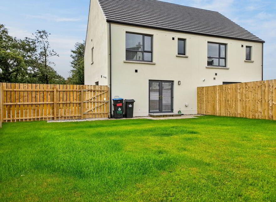 49 Oakwood View, Antrim, BT41 2FY