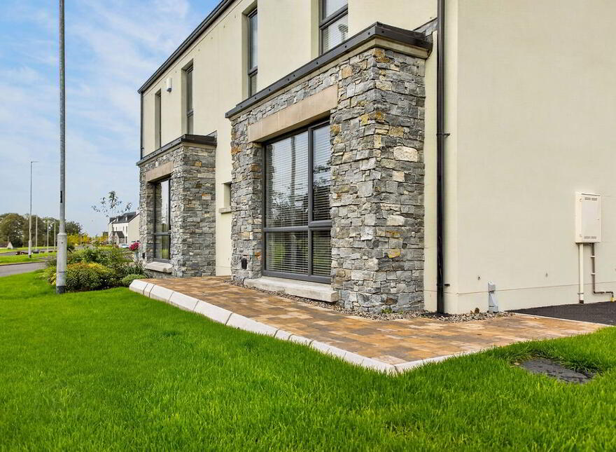 49 Oakwood View, Antrim, BT41 2FY