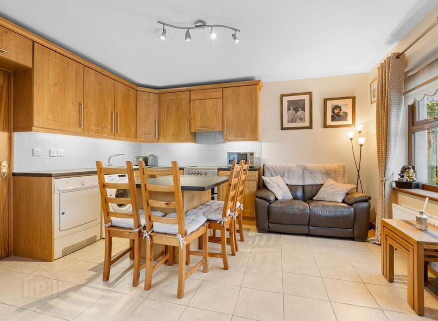 Apartment, 5 Fern Close, Tobermore Road, Magherafelt, BT45 5GZ