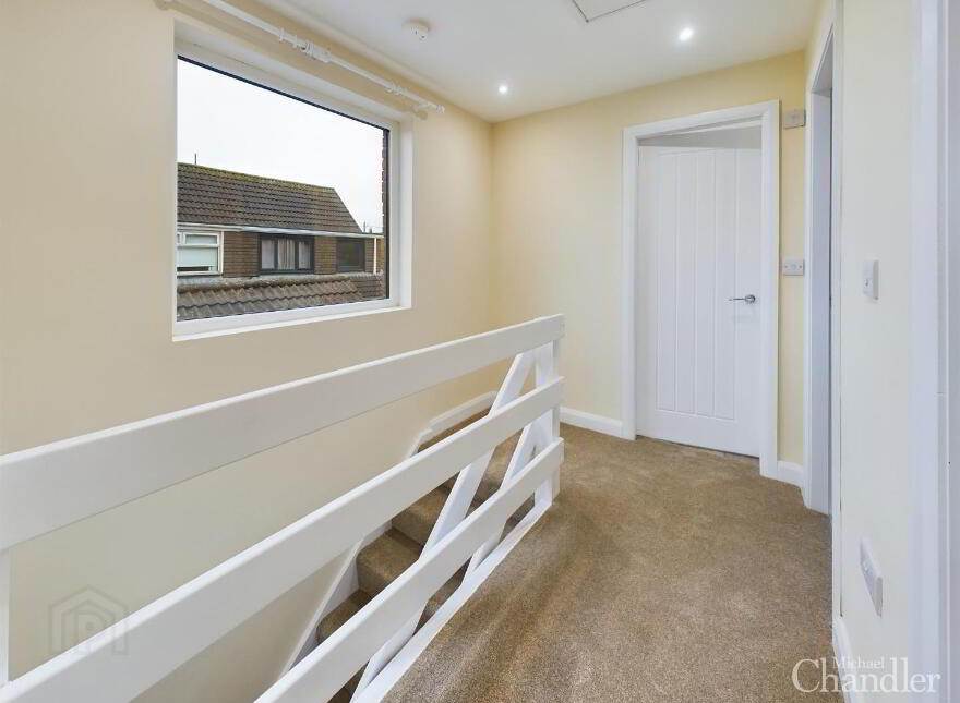 6 Glennor Crescent Carryduff, Belfast, BT8 8JF