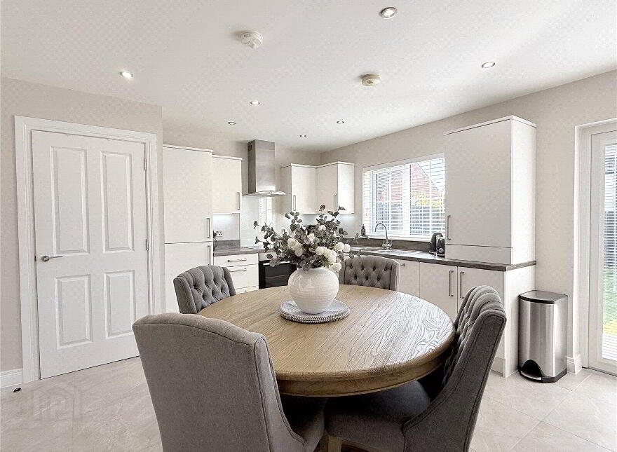 67 Foxfield Park, Magherafelt, BT45 5FQ