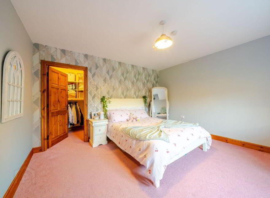 Tawnagh More, Balla, F23F867