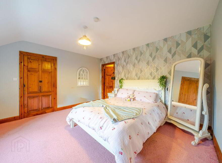 Tawnagh More, Balla, F23F867