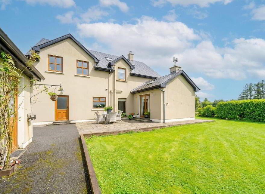 Tawnagh More, Balla, F23F867