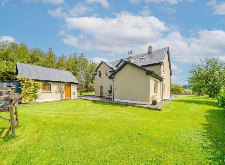 Tawnagh More, Balla, F23F867