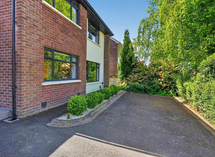 67 Osborne Drive, Belfast, BT9 6LJ