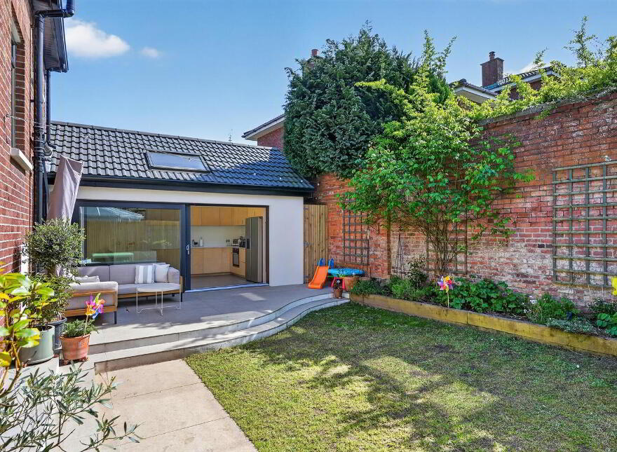 67 Osborne Drive, Belfast, BT9 6LJ