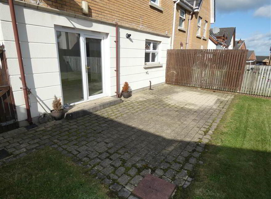 6 Aylesbury Walk, Newtownabbey, BT36 7YW
