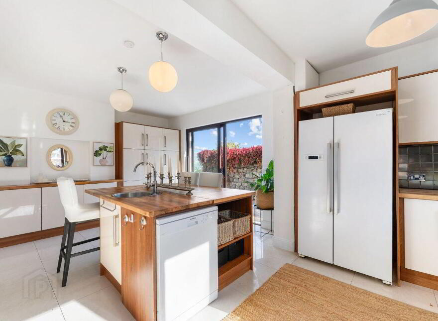 Harbour Vista, Church Road, Aghada, P25FF83
