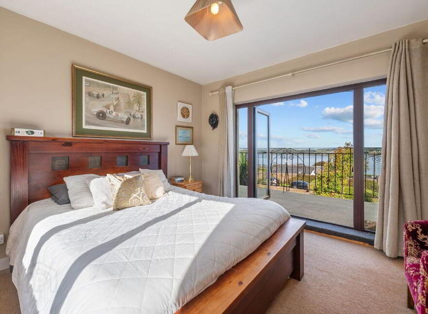 Harbour Vista, Church Road, Aghada, P25FF83